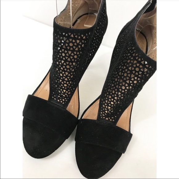 BCBGeneration Open Toe Sandal - Picture 7 of 7